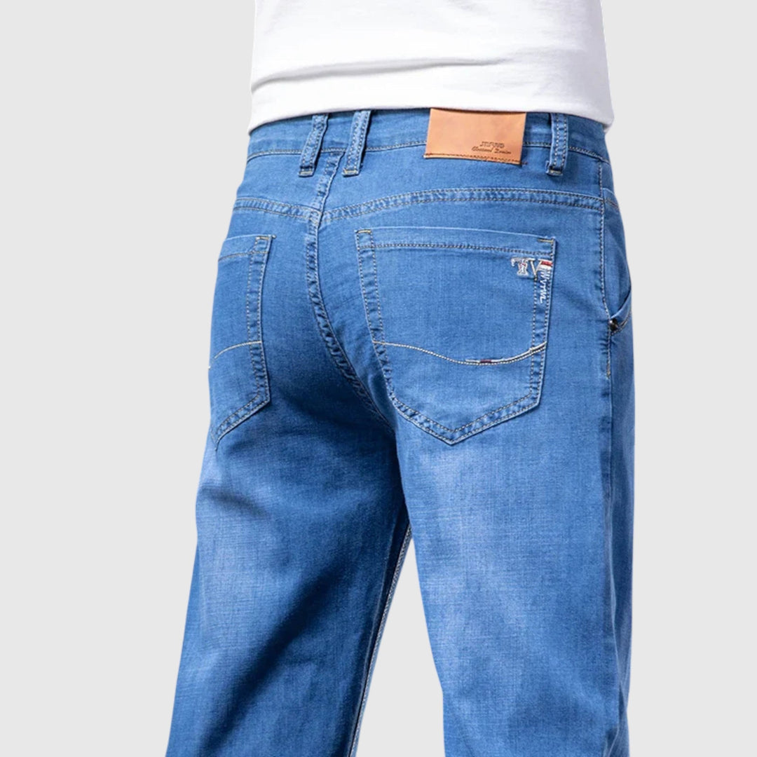 Κλασικά ίσια τζιν