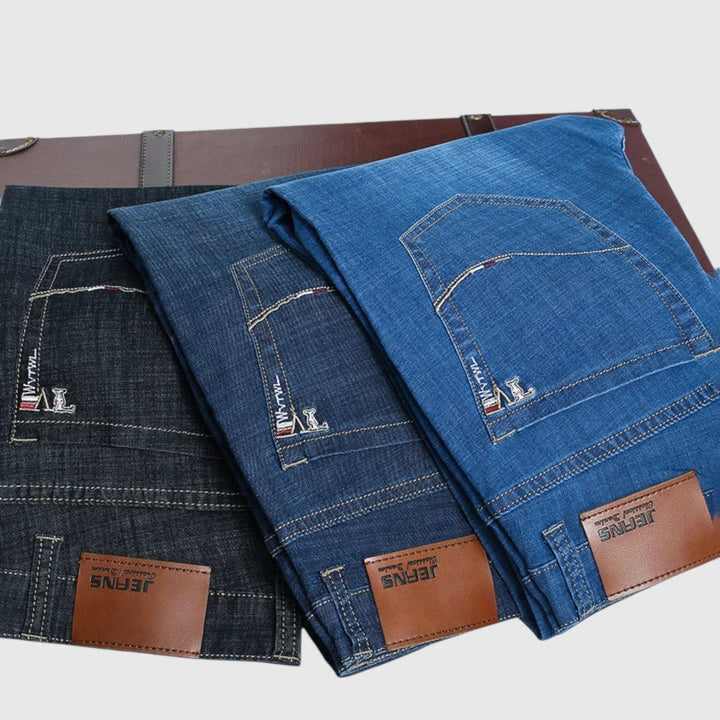 Κλασικά ίσια τζιν